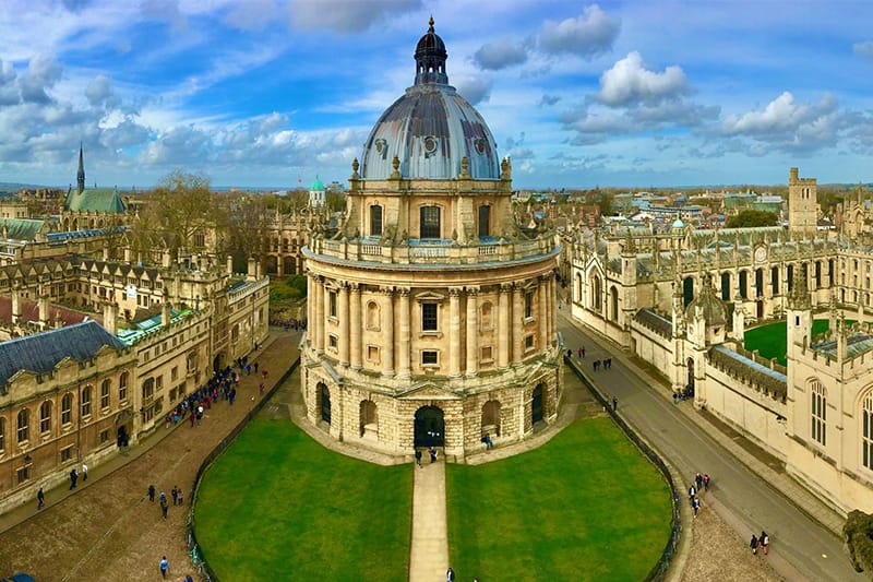 Radcliffe Camera and Oxford city architecture
